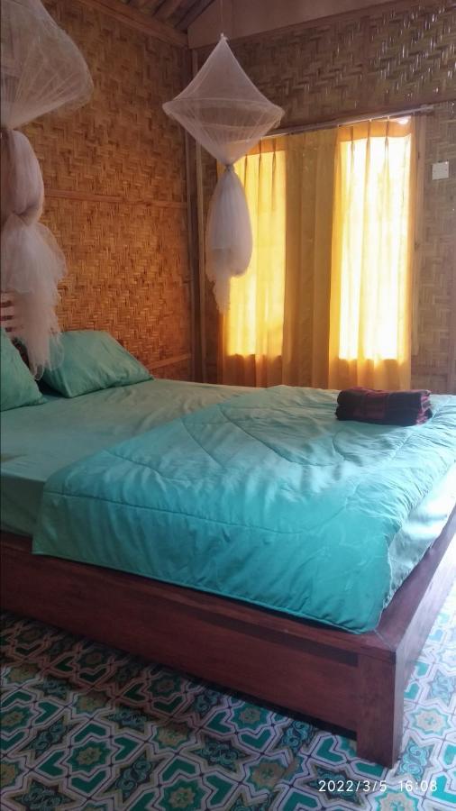 Tereng Wilis Bungalows Tetebatu Room photo